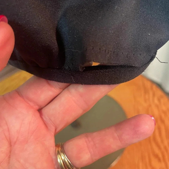 New Balance women’s black 1/4 zip with polyester hoody size large - Picture 5 of 9